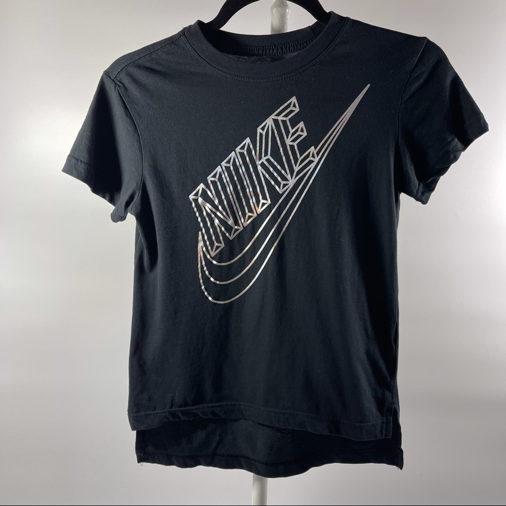 Nike black tee youth size medium